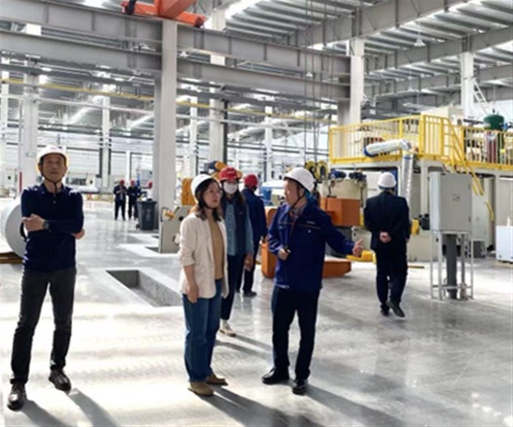 拧好“安全阀” 把好“安全关” 谈球吧开展“五一”节前安全生产检查活动